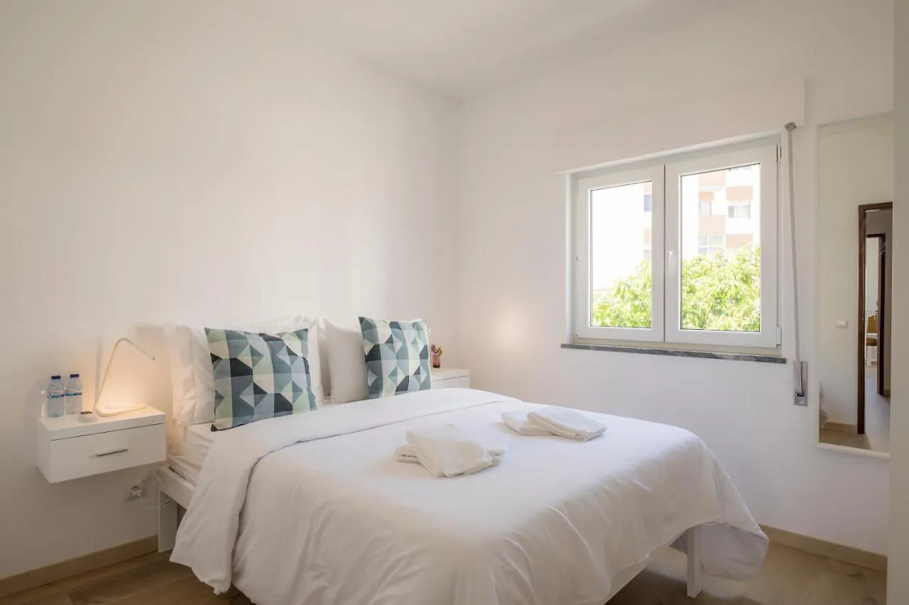 Alto Mar Inn Lagos
